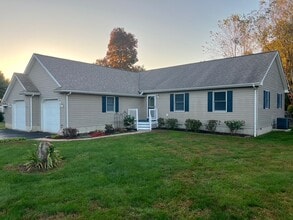 Building Photo - 17079 Apples Way