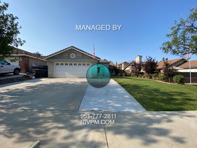 Foto del edificio - 3 bed 2 bath Orangecrest home Coming Soon