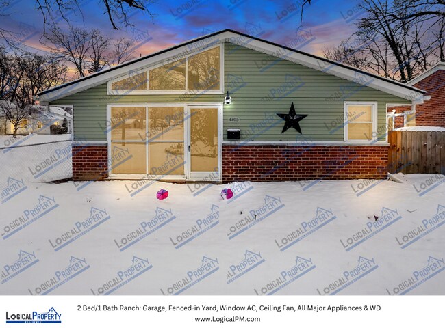 Building Photo - Corner Lot 2/1 Rnch: Grg,Fncd-in Yrd,Windo...