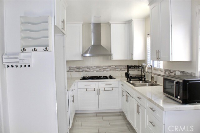 Building Photo - 15523 Cameo Ave