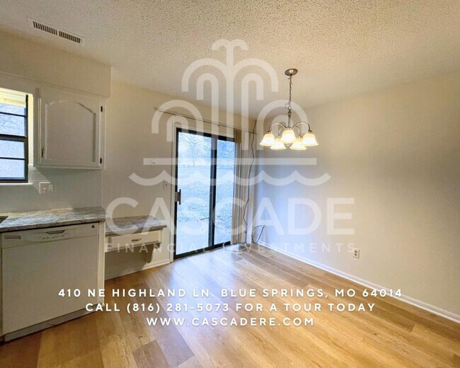 Building Photo - 410 NE Highland Ln