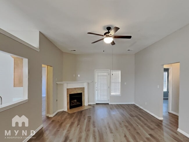 Building Photo - 5854 Lindsay Cove