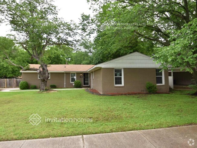 Building Photo - 3820 Norton Dr