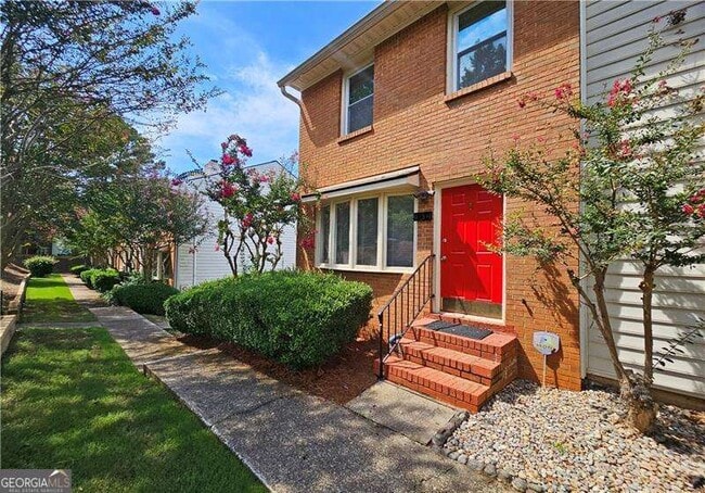 Building Photo - 434 High Creek Trce