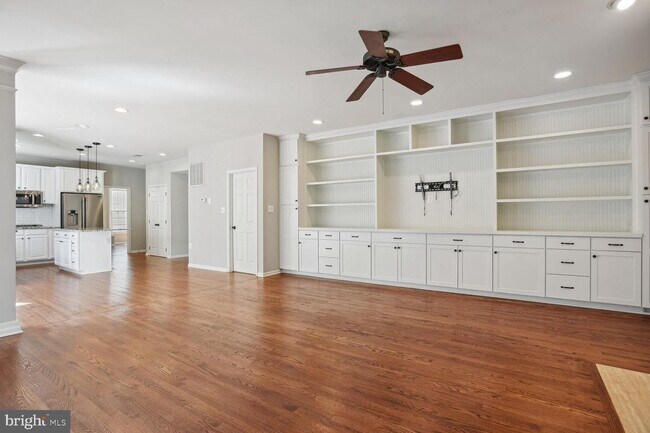 Foto del edificio - 1338 Moore Pl SW
