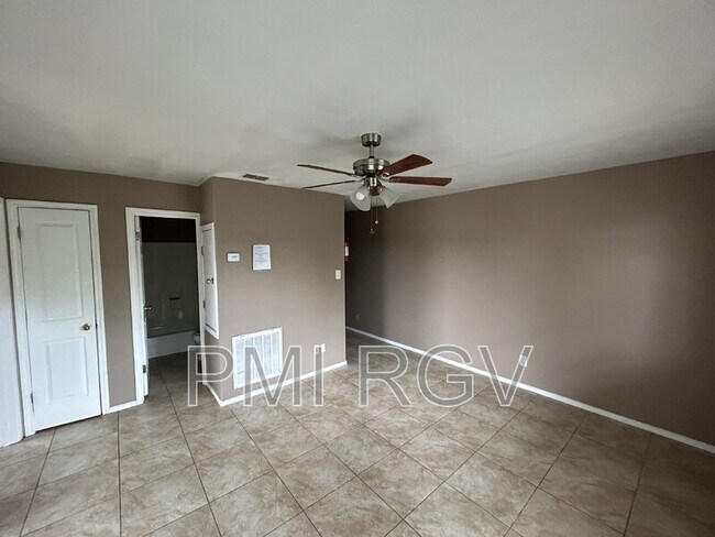 Foto del edificio - 1803 Washington Ave