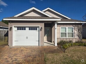 Building Photo - 138 Kaelyn Ln