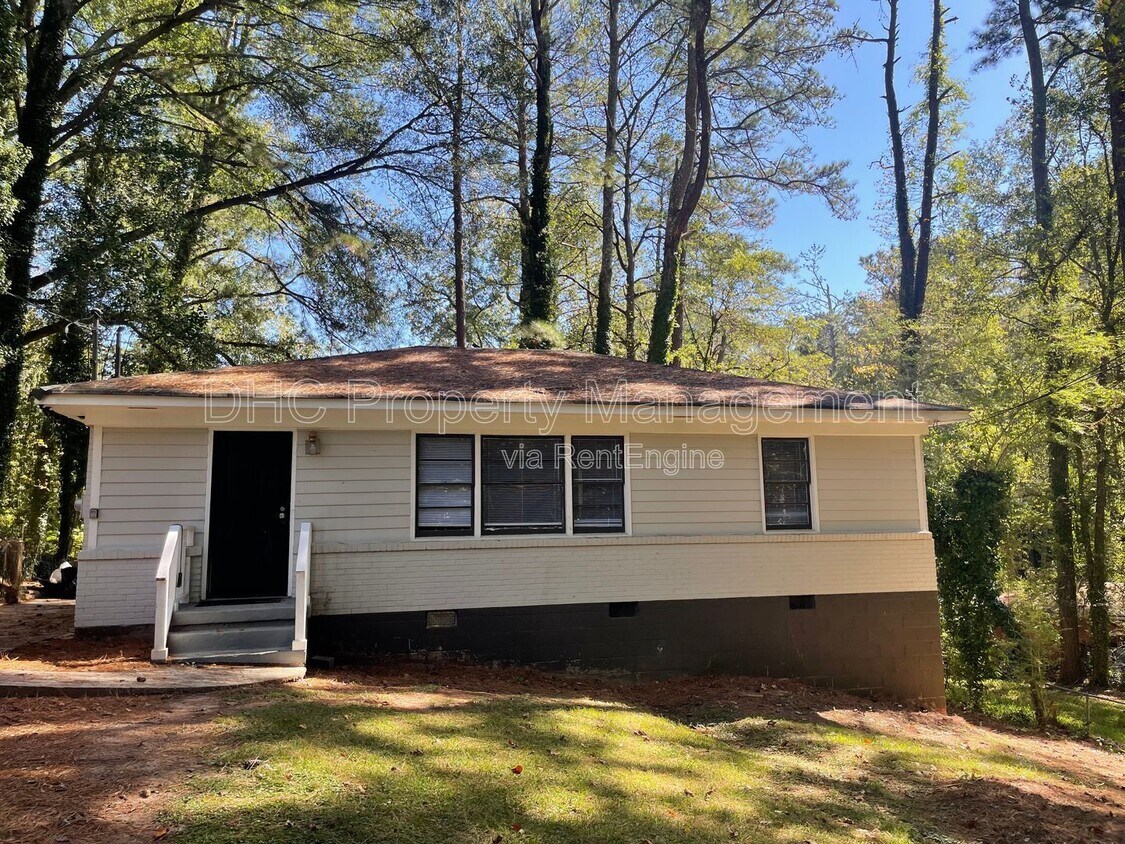 Foto principal - 3210 Delowe Dr