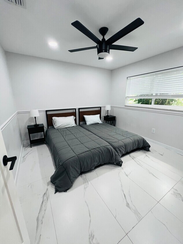 Foto principal - 4439 Parrot Ave
