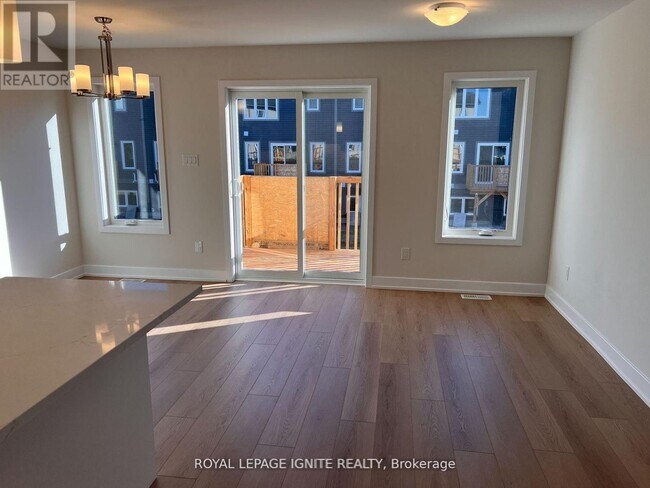 Photo du bâtiment - 93 Whitcomb Cres