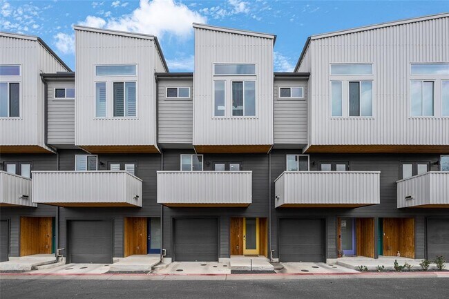 Foto del edificio - 814 N Bluff Dr