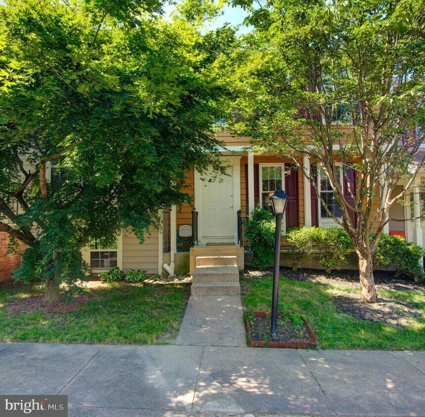 Primary Photo - 1506 Autumn Ridge Cir