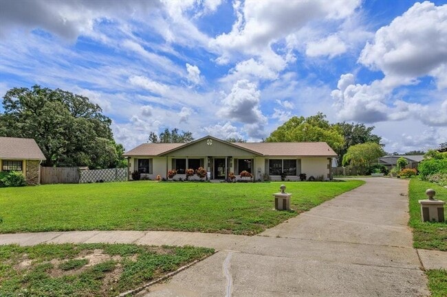 Foto del edificio - 2503 Woodhaven Ct