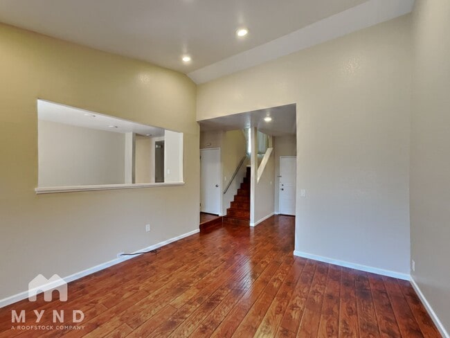Building Photo - 362 Via Primavera Dr