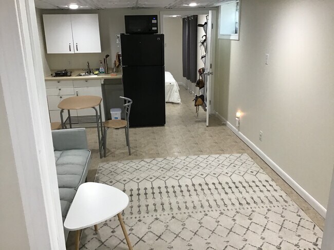 Foto del edificio - 742 Magnolia Ave E