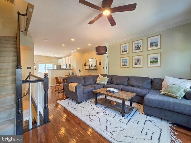 Foto del edificio - 5303 Arapaho Ln