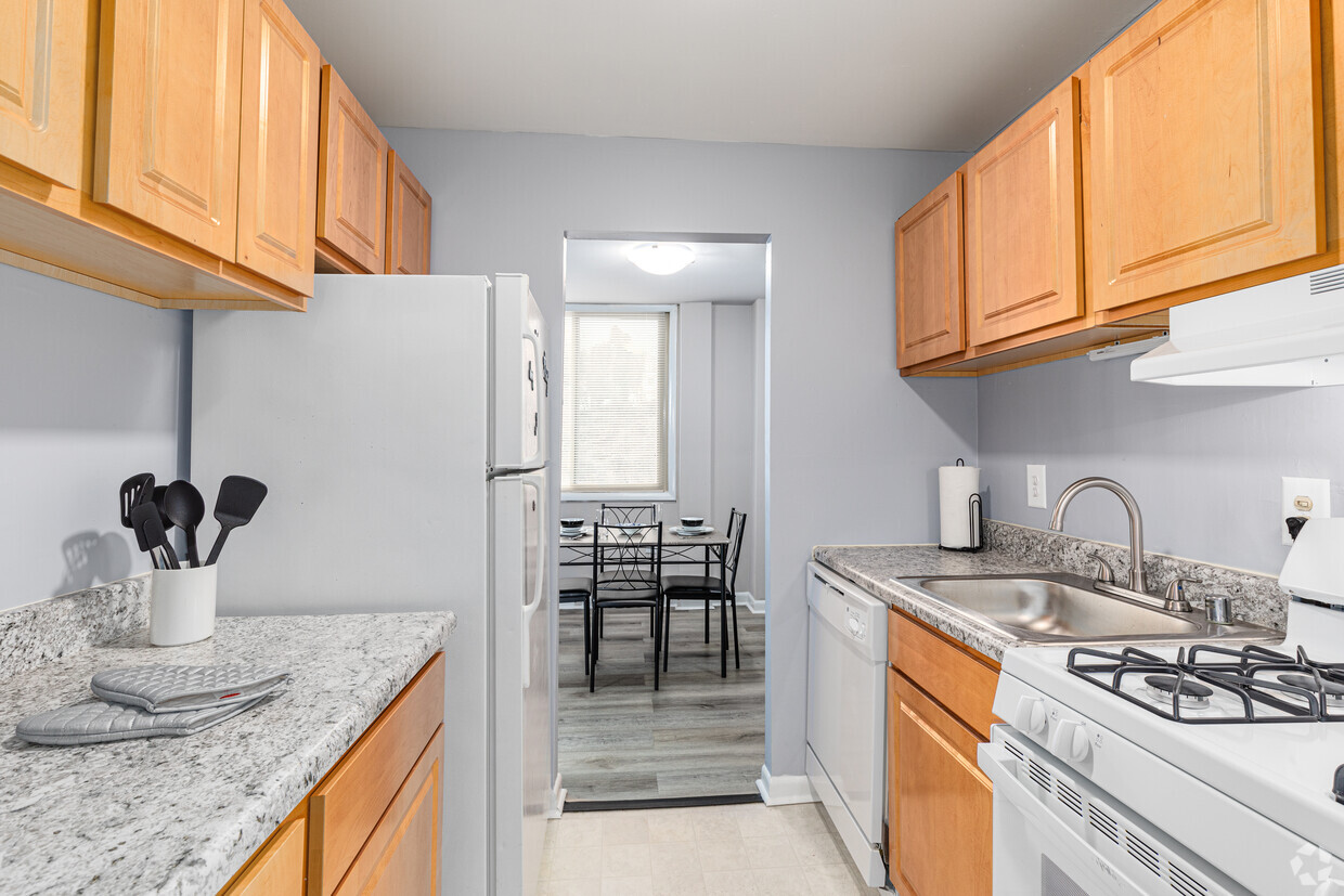 1BR, 1BA - New kitchens with custom cabinets - Wilson Towers Apartments