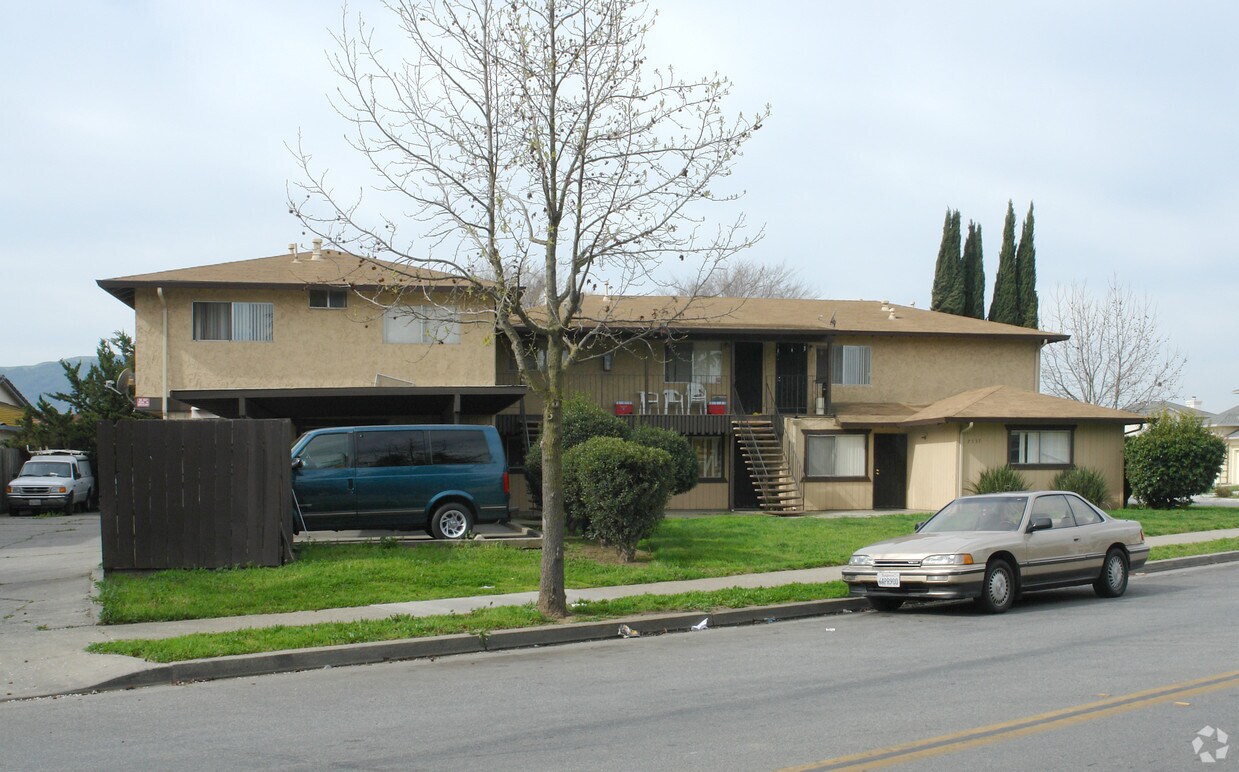 Building Photo - 7537 Rogers Ln