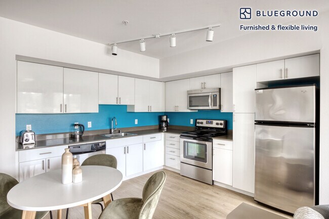 Foto del edificio - 5555 14th Ave NW