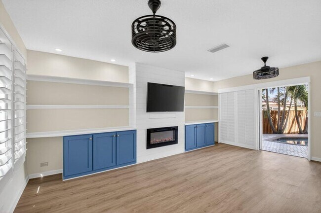 Foto del edificio - 4517 NW 5th Ave