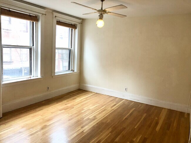 Building Photo - 6 Revere St