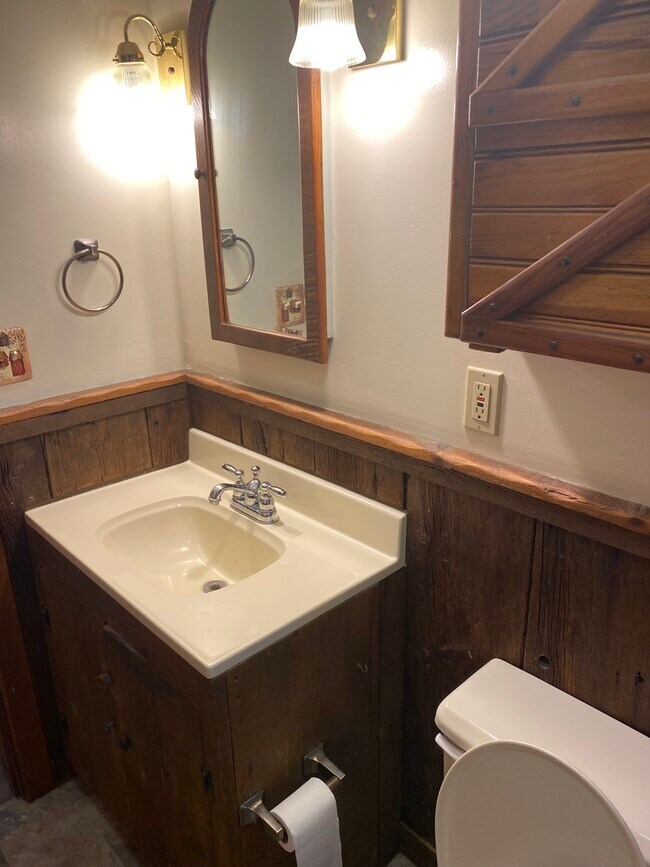 50 Cedar St, Pennsville, NJ 08070 House Rental in Pennsville, NJ