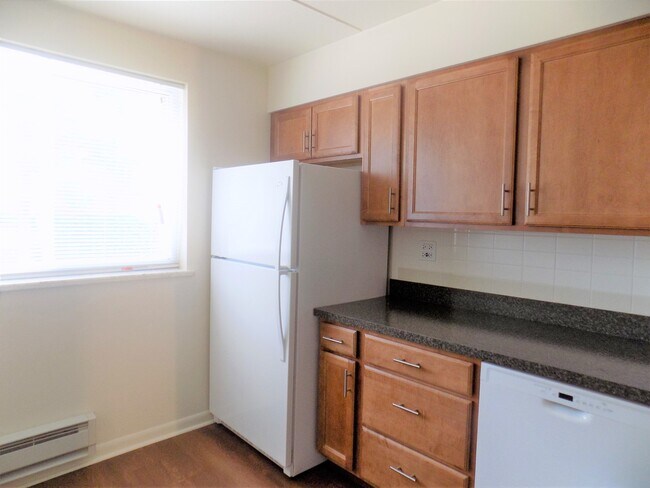Building Photo - 507 Hyacinth Pl