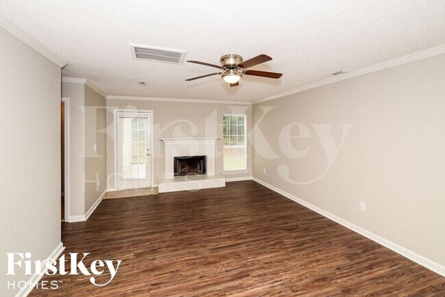 Foto del edificio - 122 Carriage Dr