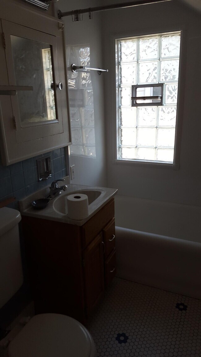 Foto del edificio - 2909 N 52nd St