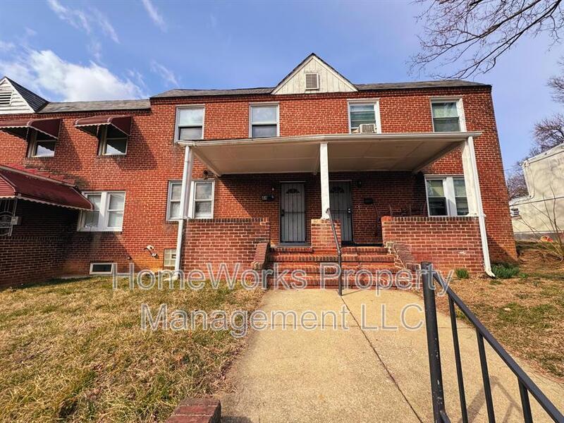 Primary Photo - 44 S Kossuth St
