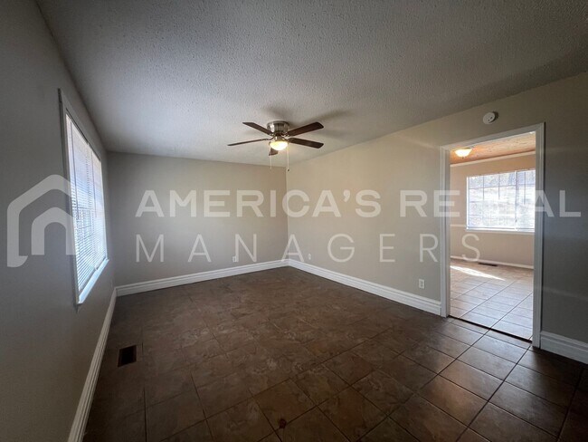 Foto del edificio - Home for rent in Pinson! View with 48 Hours Notice!