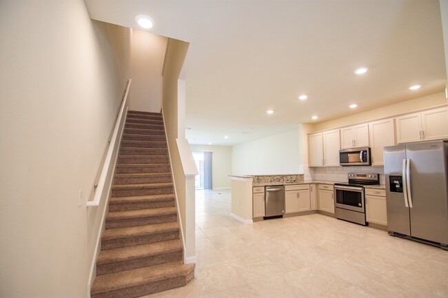 Foto del edificio - 3 Bed 2.5 Bath at Somerset Crossing!