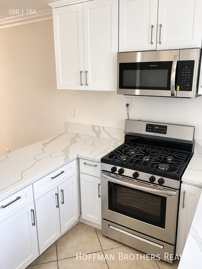 Foto del edificio - 6151 Fountain Ave