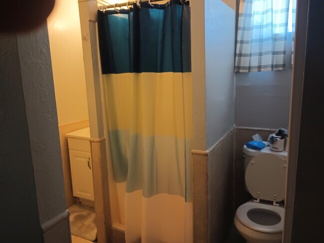 Baño - 11925 168th St