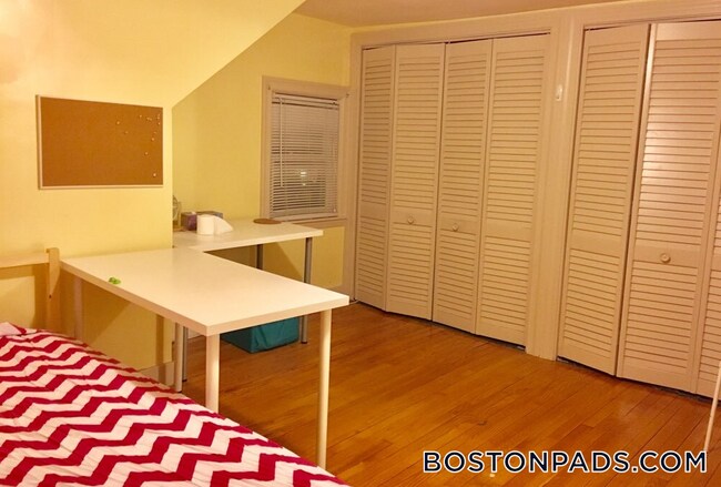 Building Photo - 137 Virginia Rd