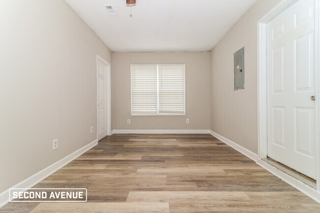 Foto del edificio - 905 Woodwind Dr