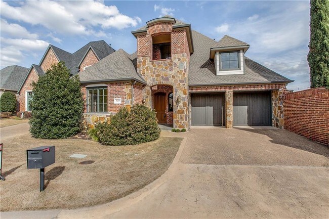 Building Photo - 16210 Koi Pond Ct