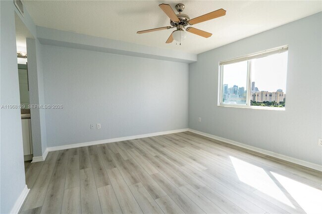 Foto del edificio - 816 NW 11th St