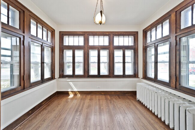 Foto del edificio - 616 Circle Ave