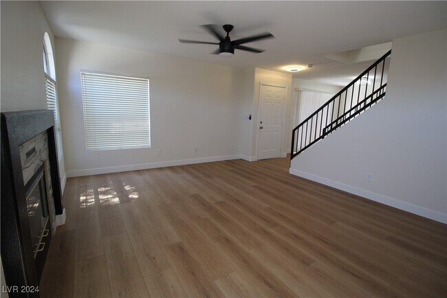 Building Photo - 1610 Coyote Run Dr