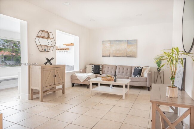 Foto del edificio - 4821 SW 5th St