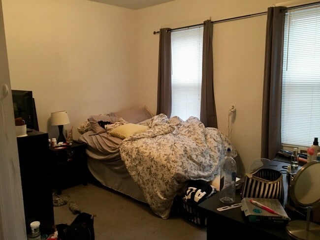 Building Photo - 530 Cambridge St