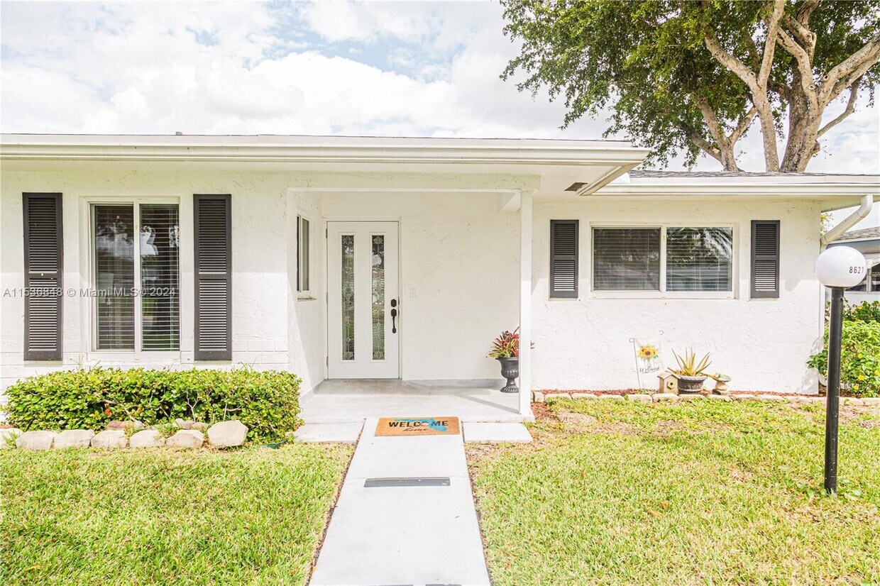 Primary Photo - 8621 NW 11th St