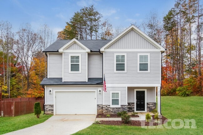 Building Photo - 2900 Dallas Ct