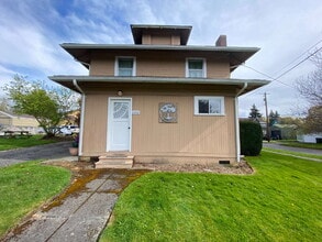 Building Photo - 2200 J St