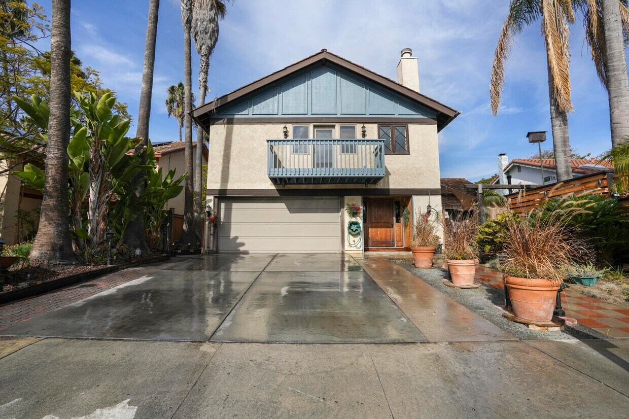 2706 El Rastro Ln, Carlsbad, CA 92009 Condo for Rent in Carlsbad, CA