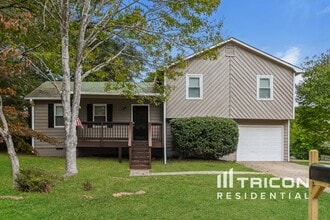 Building Photo - 3150 Colorado Dr