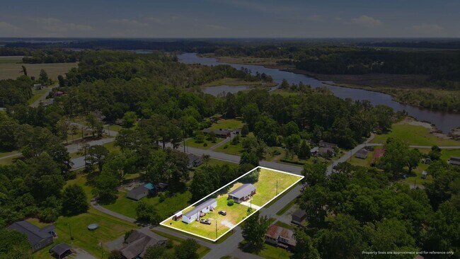 Foto del edificio - Charming 1,025 sq ft single-family home offering 3 bedrooms and 2 full bathrooms—perfect for comf...