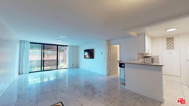 Foto del edificio - 7777 W 91st St