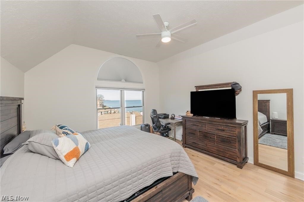 23018 Roberts Run Unit 87  